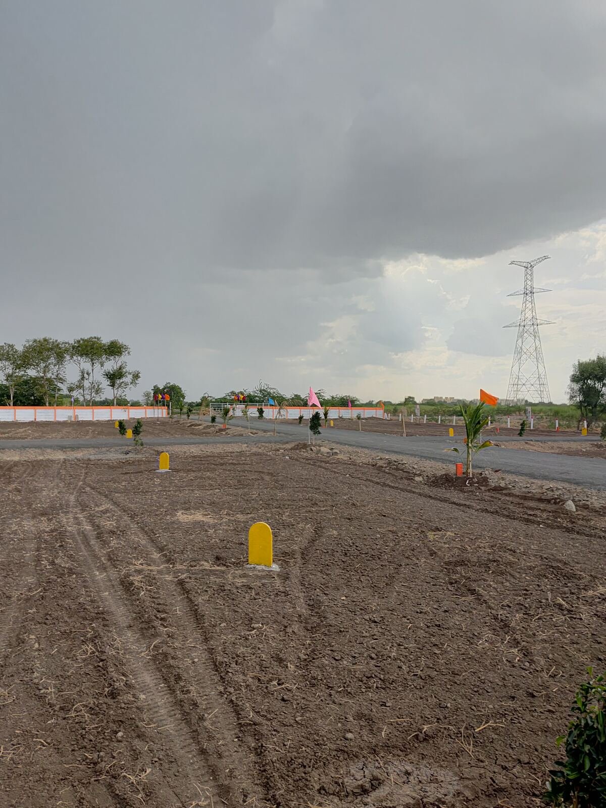 Layout roads and plot markers
